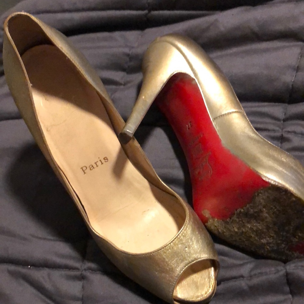 Christian Louboutin sz 37